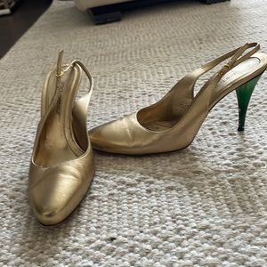Dolce & Gabbana Gold heels